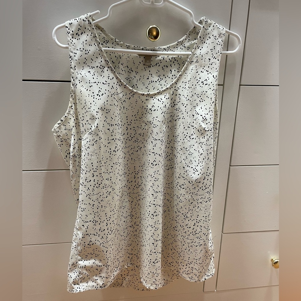 Banana Republic Tank White Black Spots Medium